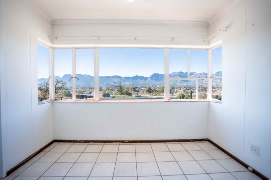 2 Bedroom Property for Sale in Buitenverwagting Western Cape